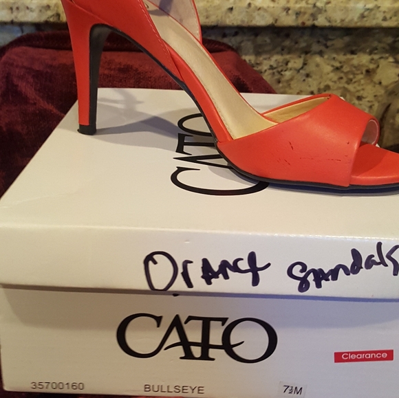 Women Shoes - Picture 6 of 16